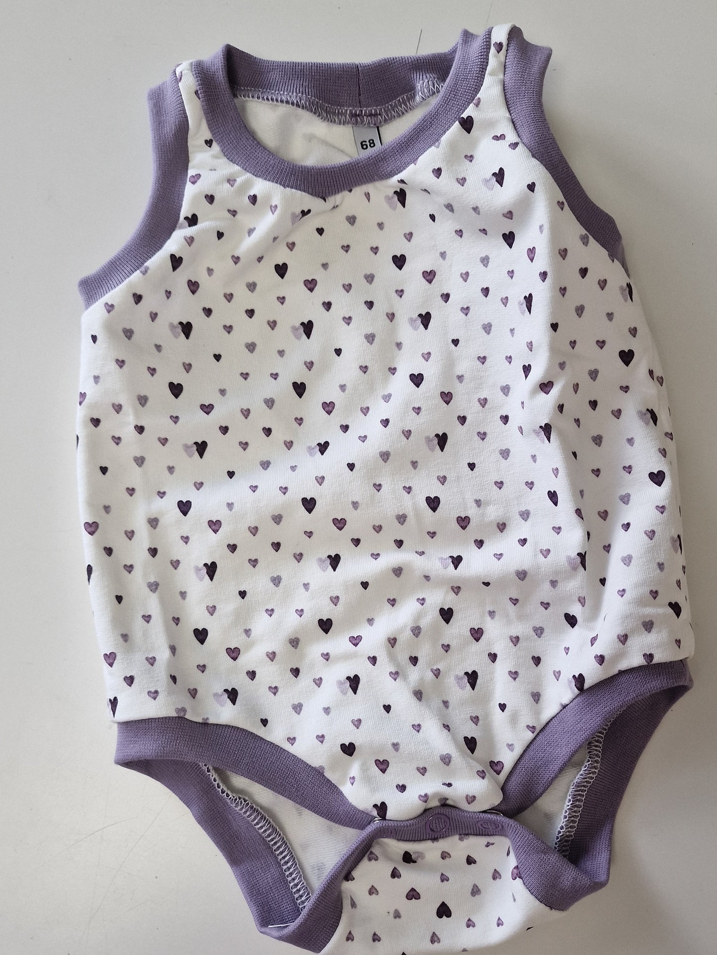 Body Lila-Herzchen