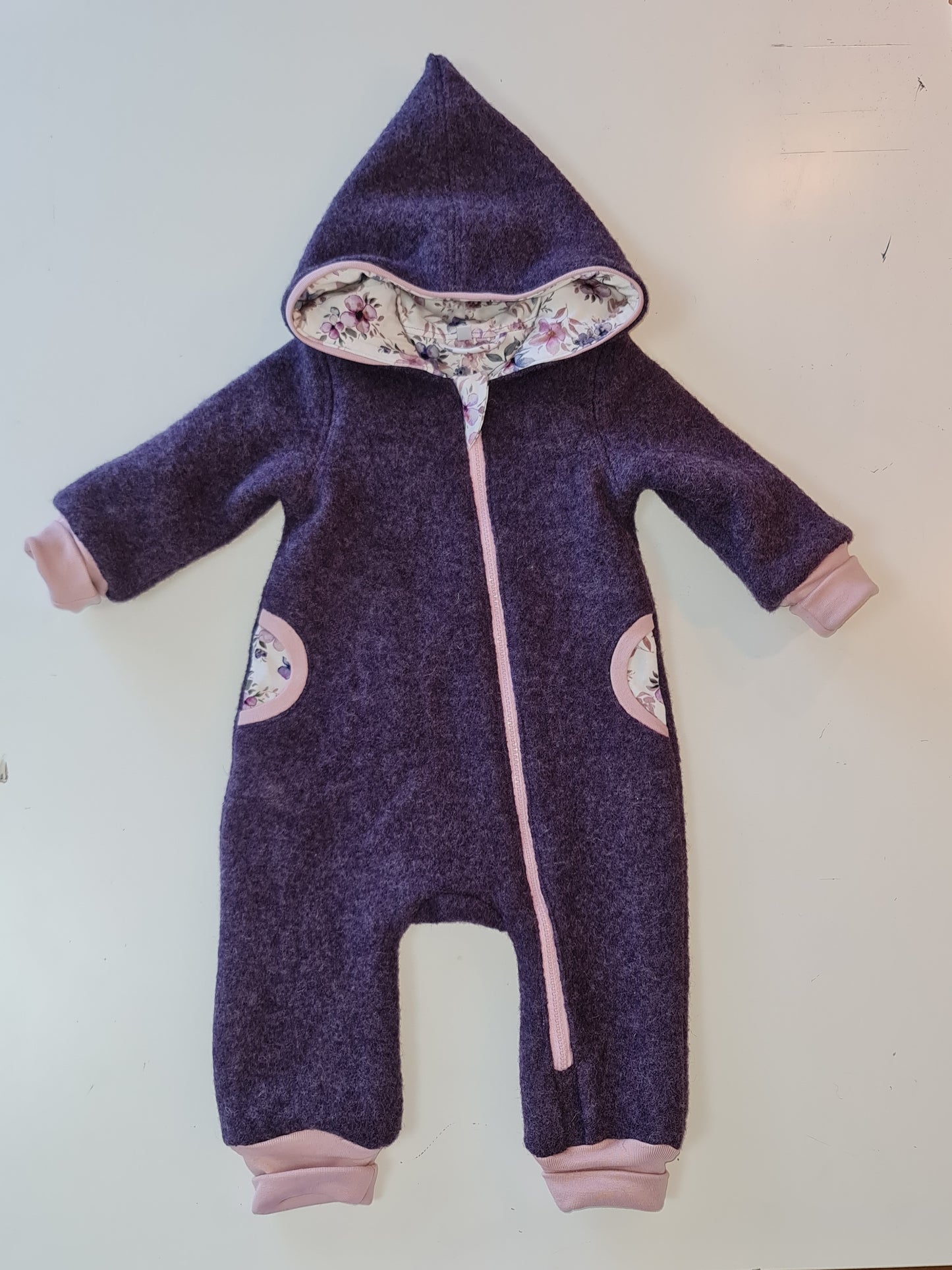 Baby Walkanzug lila meliert