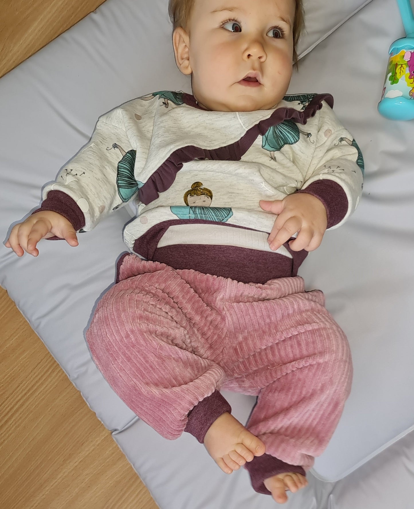Cordhose rosa