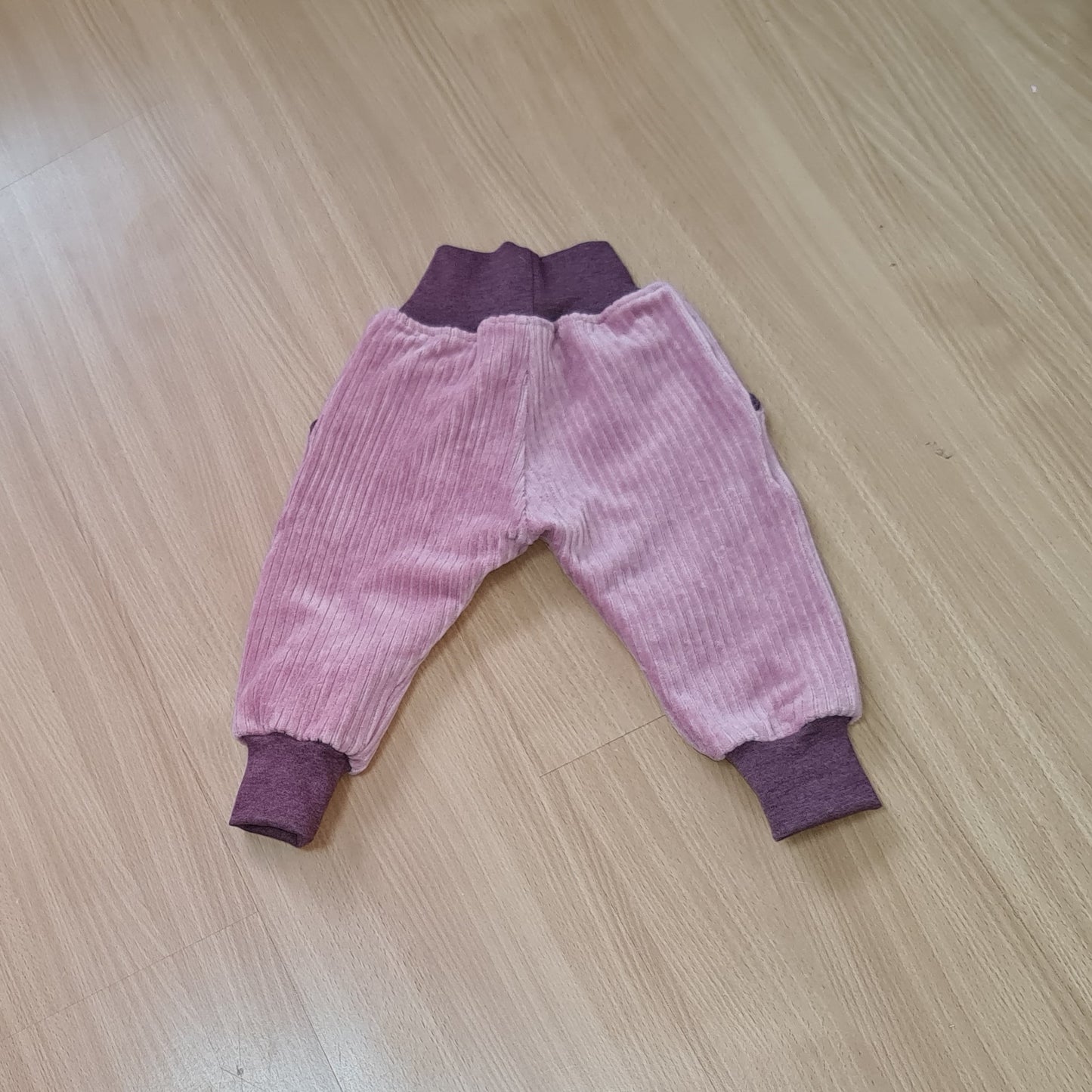 Cordhose rosa